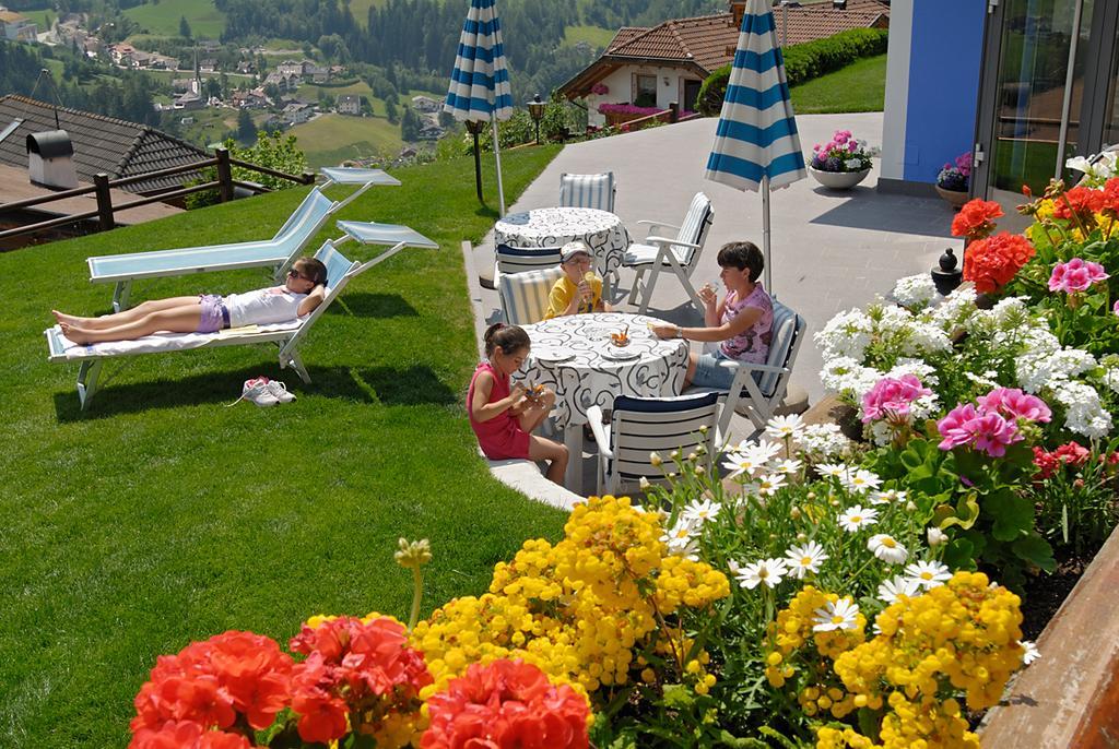 Hotel Talblick Ортизей Екстериор снимка