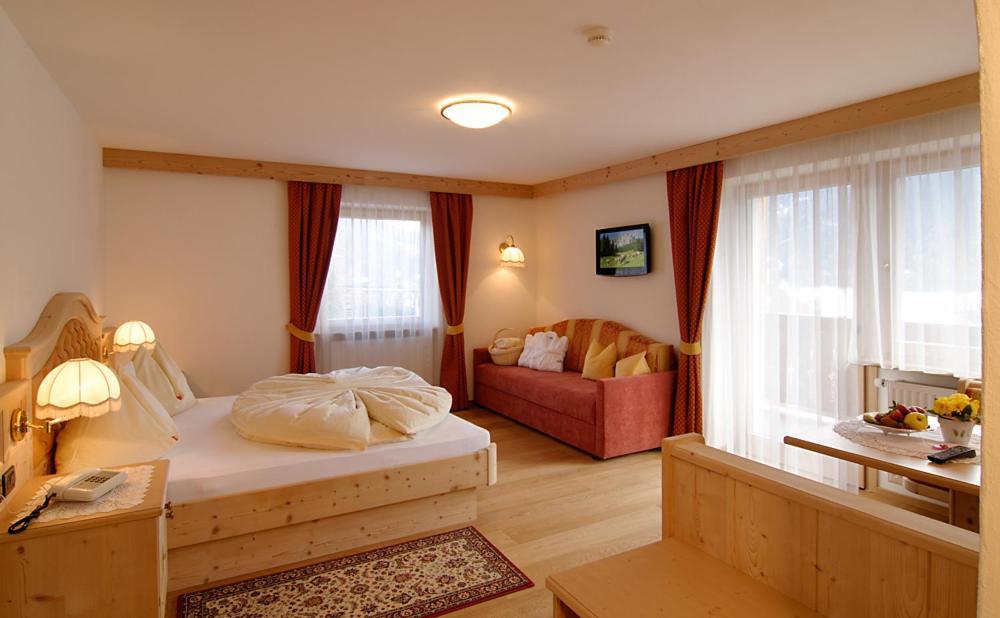 Hotel Talblick Ортизей Стая снимка
