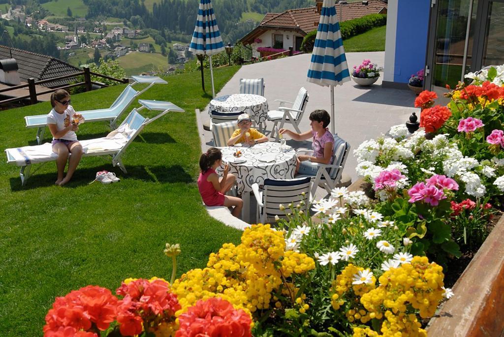 Hotel Talblick Ортизей Екстериор снимка